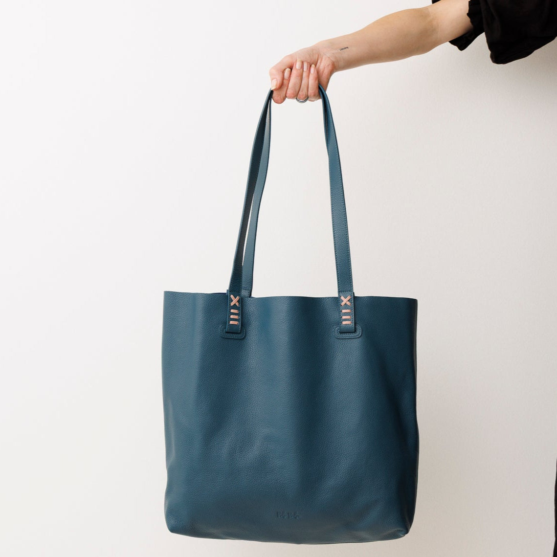 'Classic' Luscious Leather Tote Bag with a BONUS internal pocket that becomes a second bag.