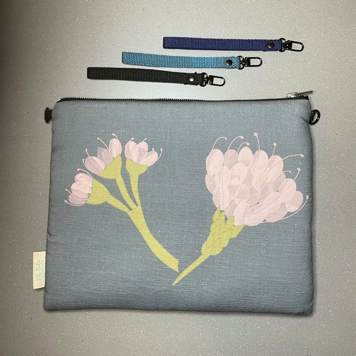 iPad Sleeve: Tassie Love design