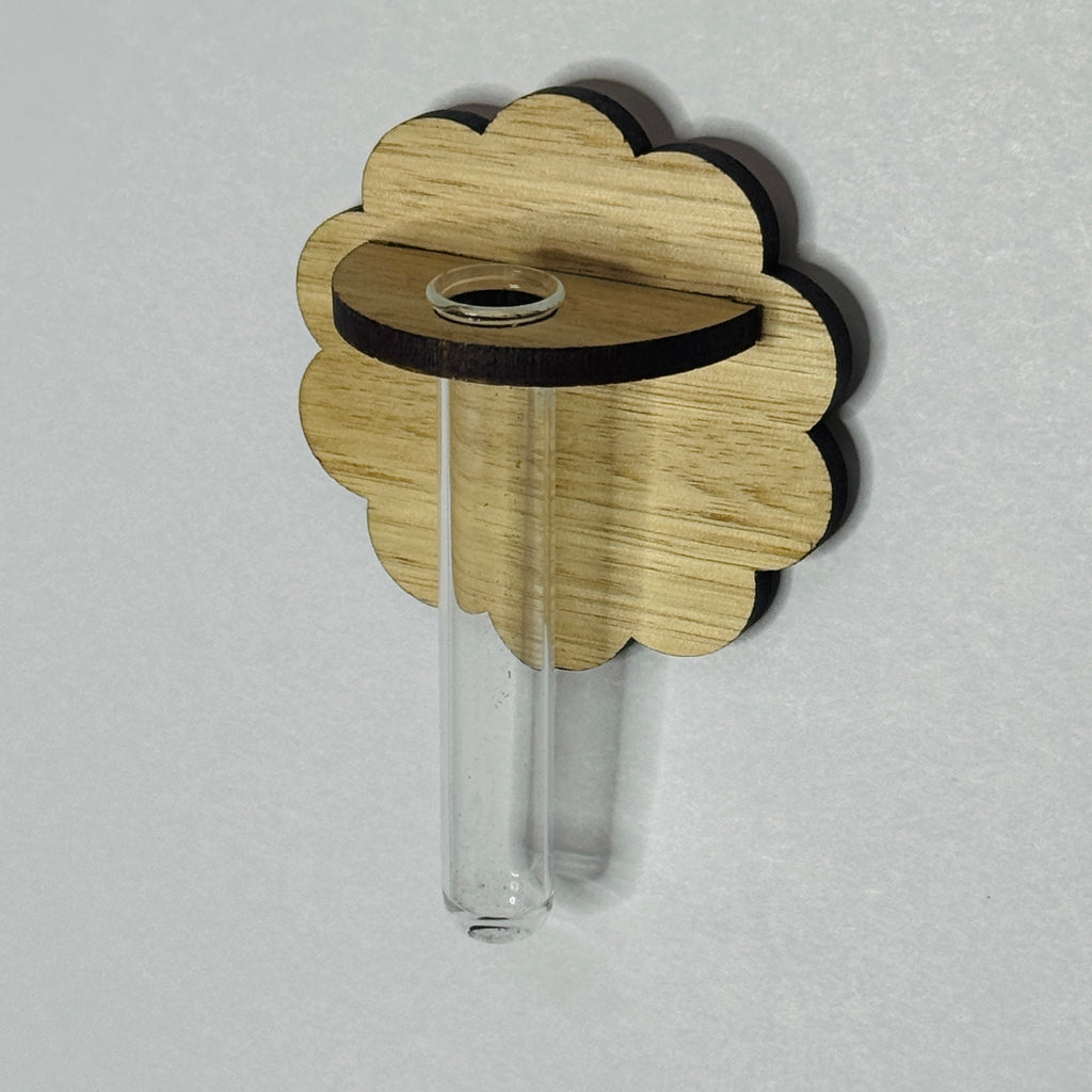 Mini bud vase magnet: Tassie oak