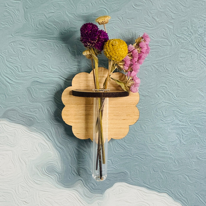 Mini bud vase magnet: Tassie oak