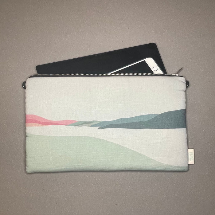 iPad Sleeve: Peninsula design