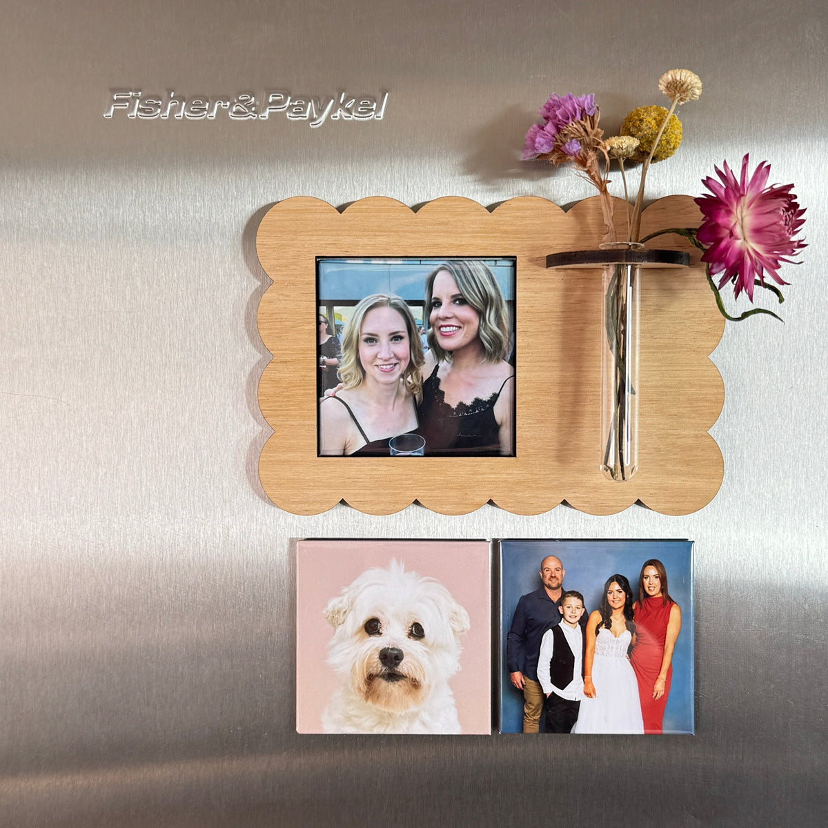 GIFT SET: Magnetic Frame with bud vase and 3 x custom photo magnets.