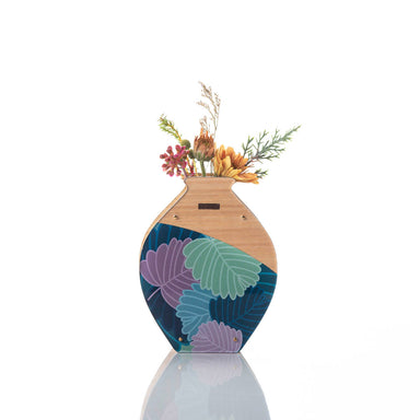 Medium Handmade Vase - Fagus design. Tasmanian Oak.